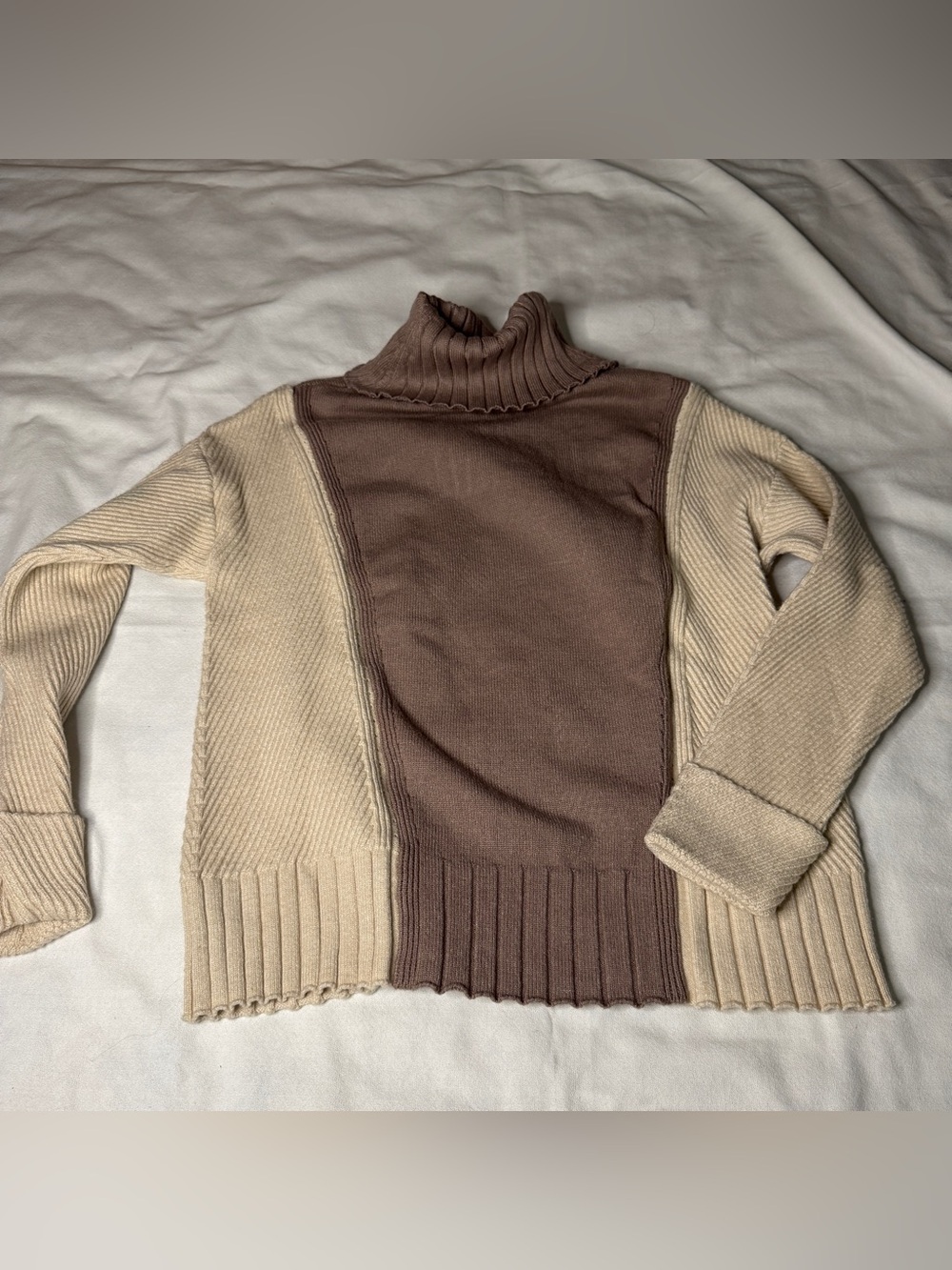Colorblock Turtleneck Sweater in Cream and Brown -Max Studio - Picture 6 of 6